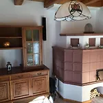 Grosses Helles Landhaus-apartment In Mit Garten 度假居